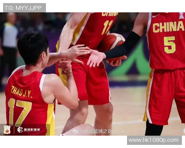 中国男篮迎战塞尔维亚队全力争胜展现实力与团结精神 中国男篮迎战塞尔维亚队全力争胜展现实力与团结精神