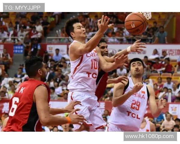 中国篮球队与中国香港队激战正酣争夺亚洲篮球赛重要胜利 中国篮球队与中国香港队激战正酣争夺亚洲篮球赛重要胜利