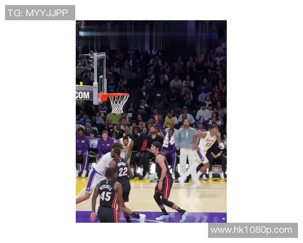 湖人对决热火G2精彩直播球迷网全程跟踪报道不容错过 湖人对决热火G2精彩直播球迷网全程跟踪报道不容错过